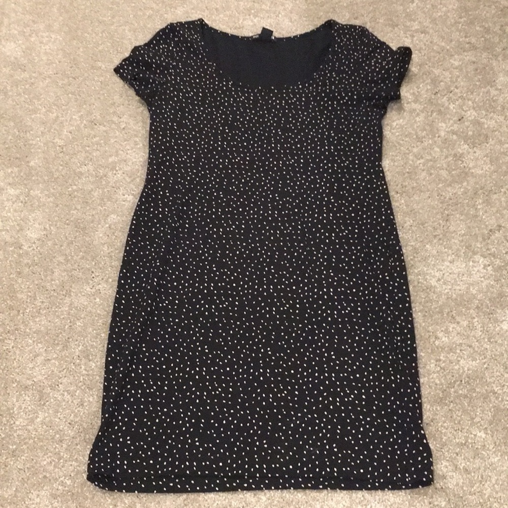 LIKE NEW H&M Basics Patterned Dress